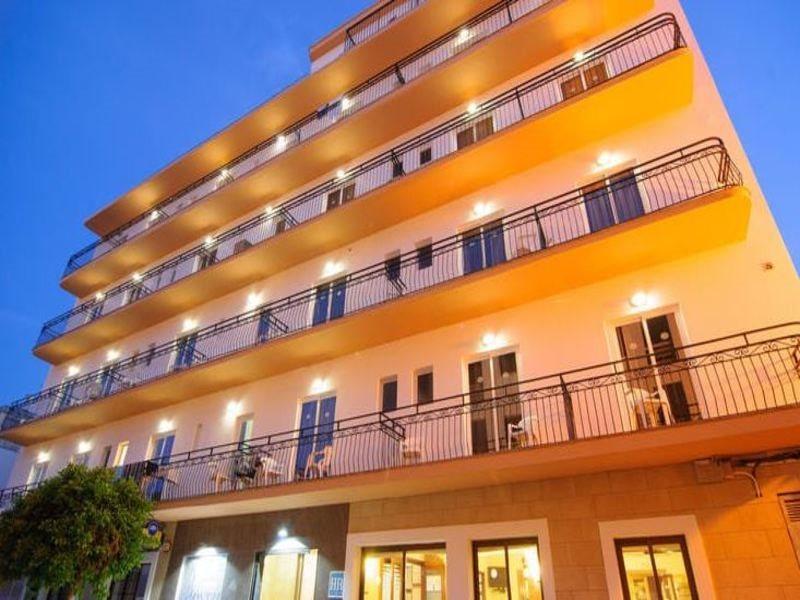 Hostal Rosalia San Antonio  Ngoại thất bức ảnh