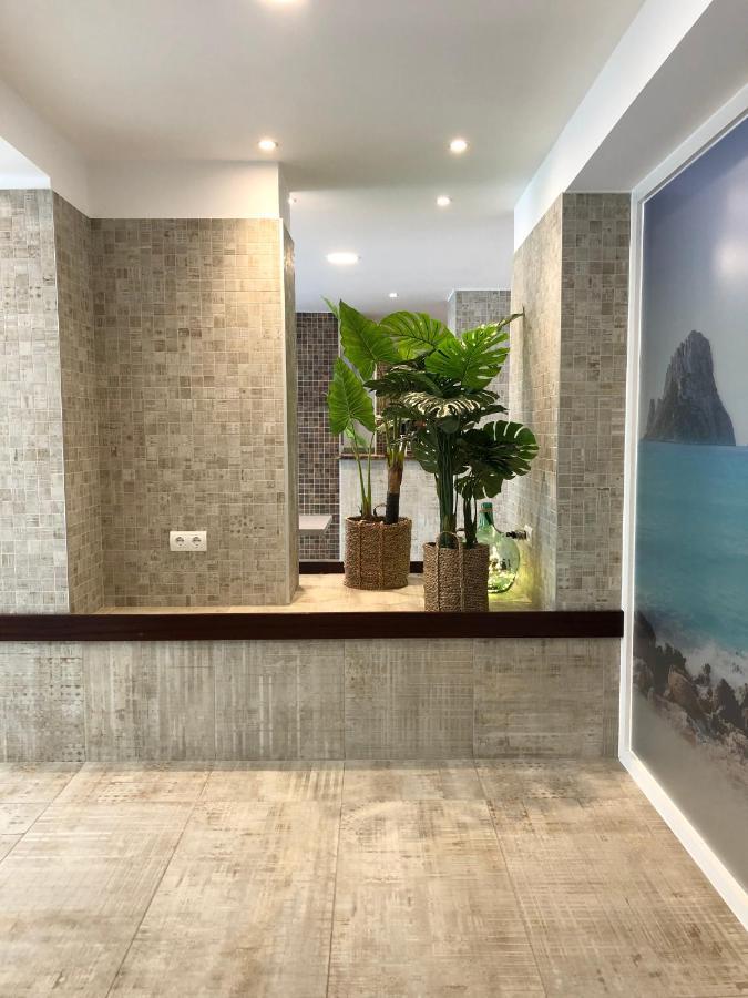 Hostal Rosalia San Antonio  Ngoại thất bức ảnh